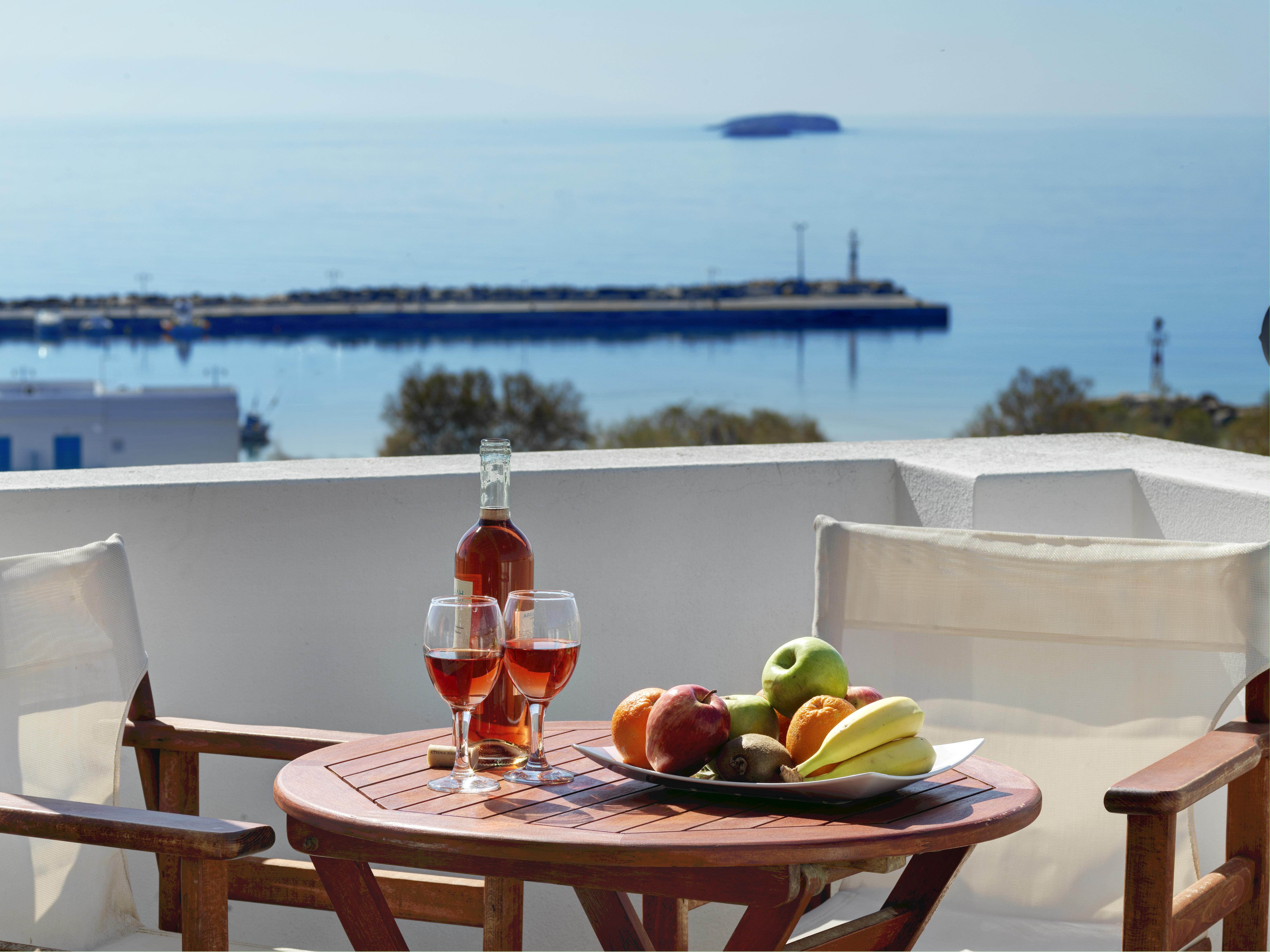 Aloni Hotel & Suites Piso Livadi Eksteriør bilde