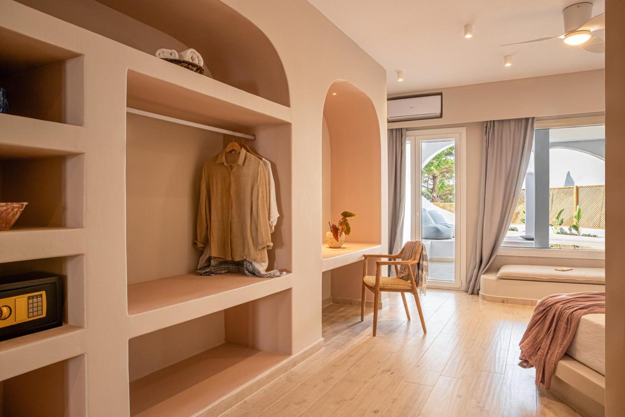 Aloni Hotel & Suites Piso Livadi Eksteriør bilde